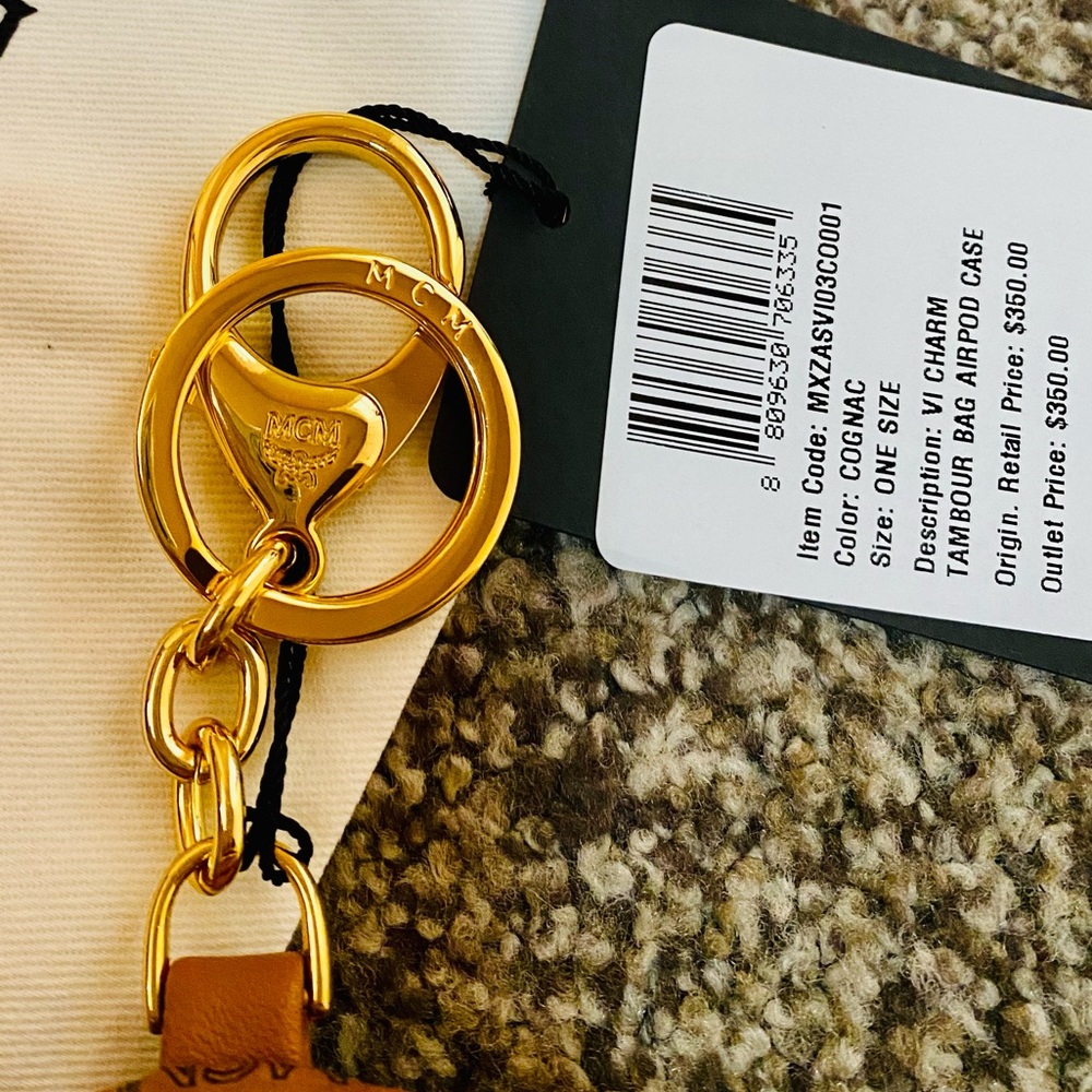 NEW! MCM Cognac Round Tambour AirPod Case/Coin Purse/Key Bag Charm - Picture 8 of 10